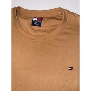 Tommy Hilfiger Mens XL Short Sleeve T-Shirt Tan Brown Flag Logo Crew Neck Tee